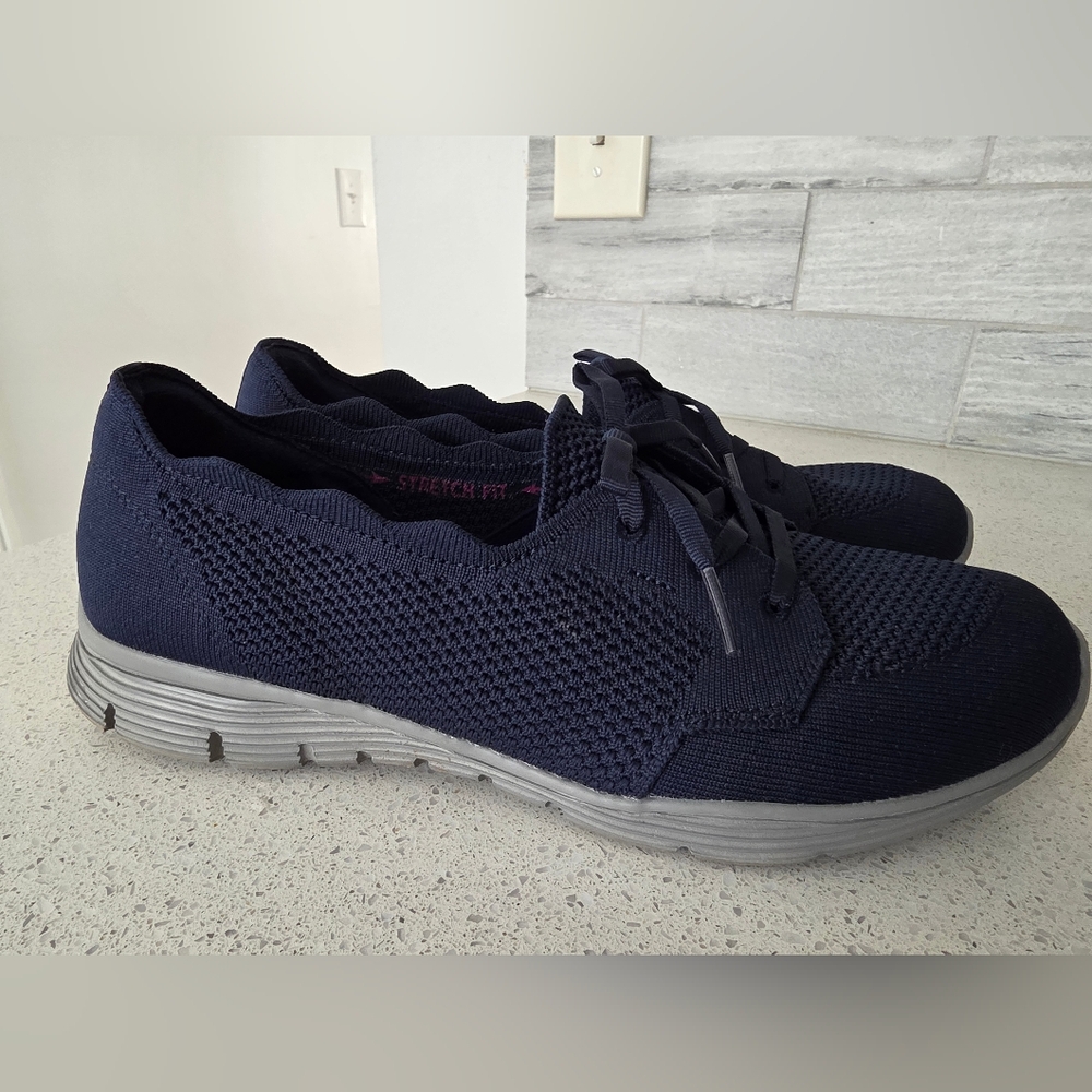 Sketchers Seager Sneaker Scalloped Knit Womens Size 10